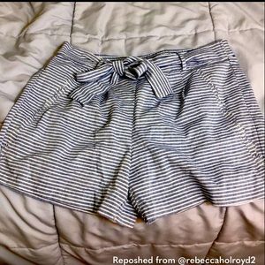 NWT Skies are Blue & White Scalloped Pinstripe Beach Shorts